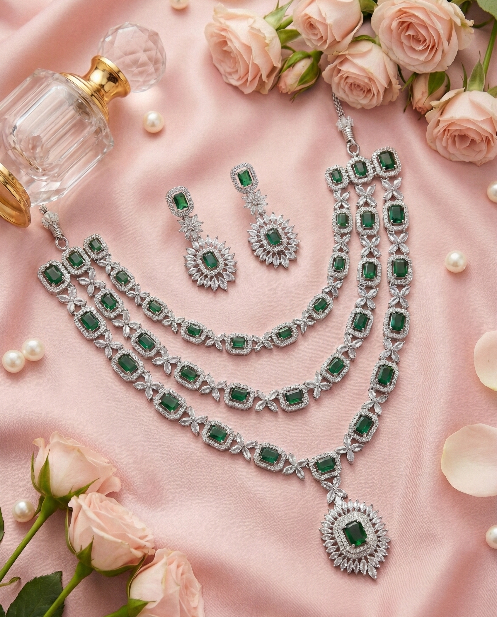 Elegant Emerald AD  Necklace Set