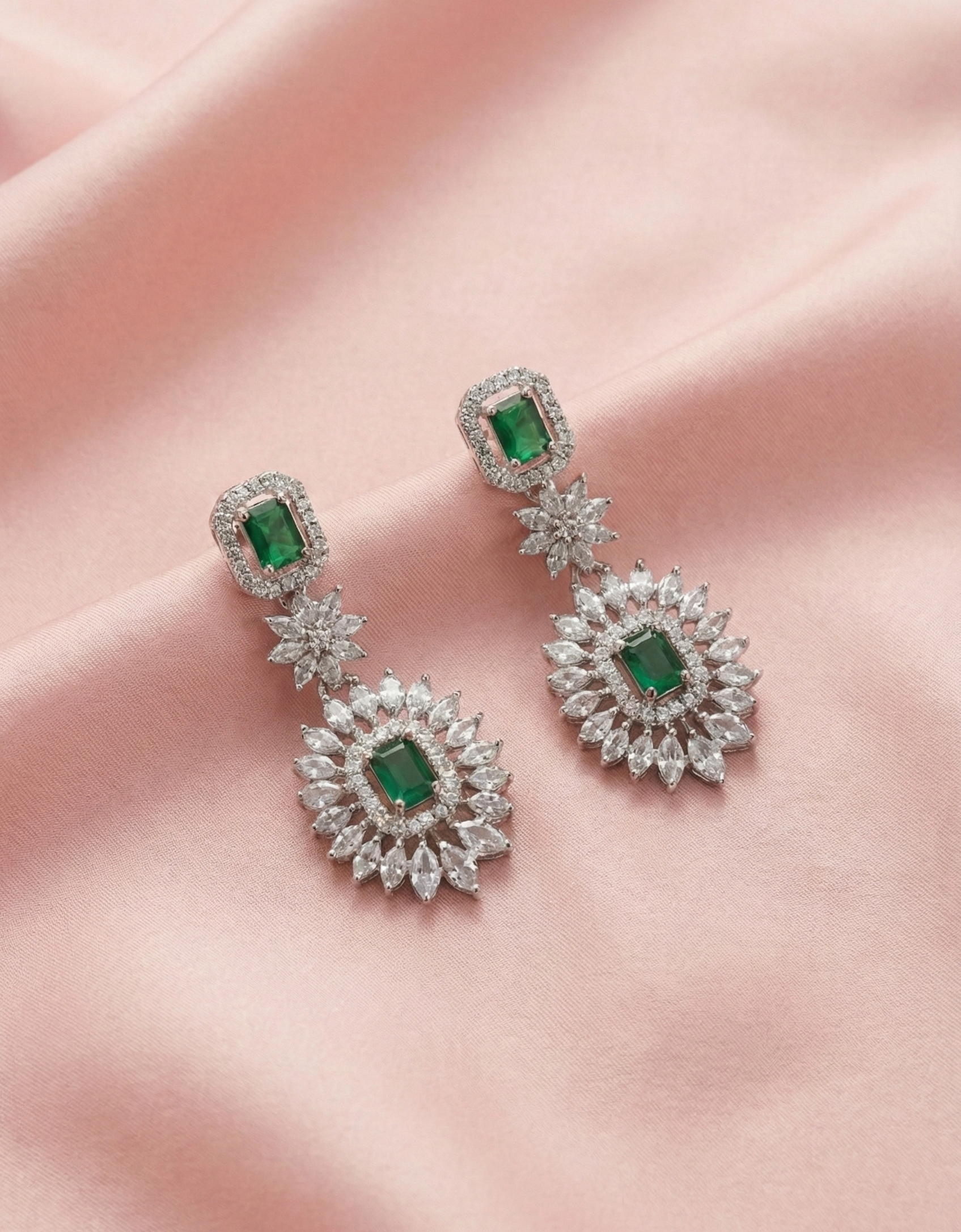 Elegant Emerald AD  Necklace Set