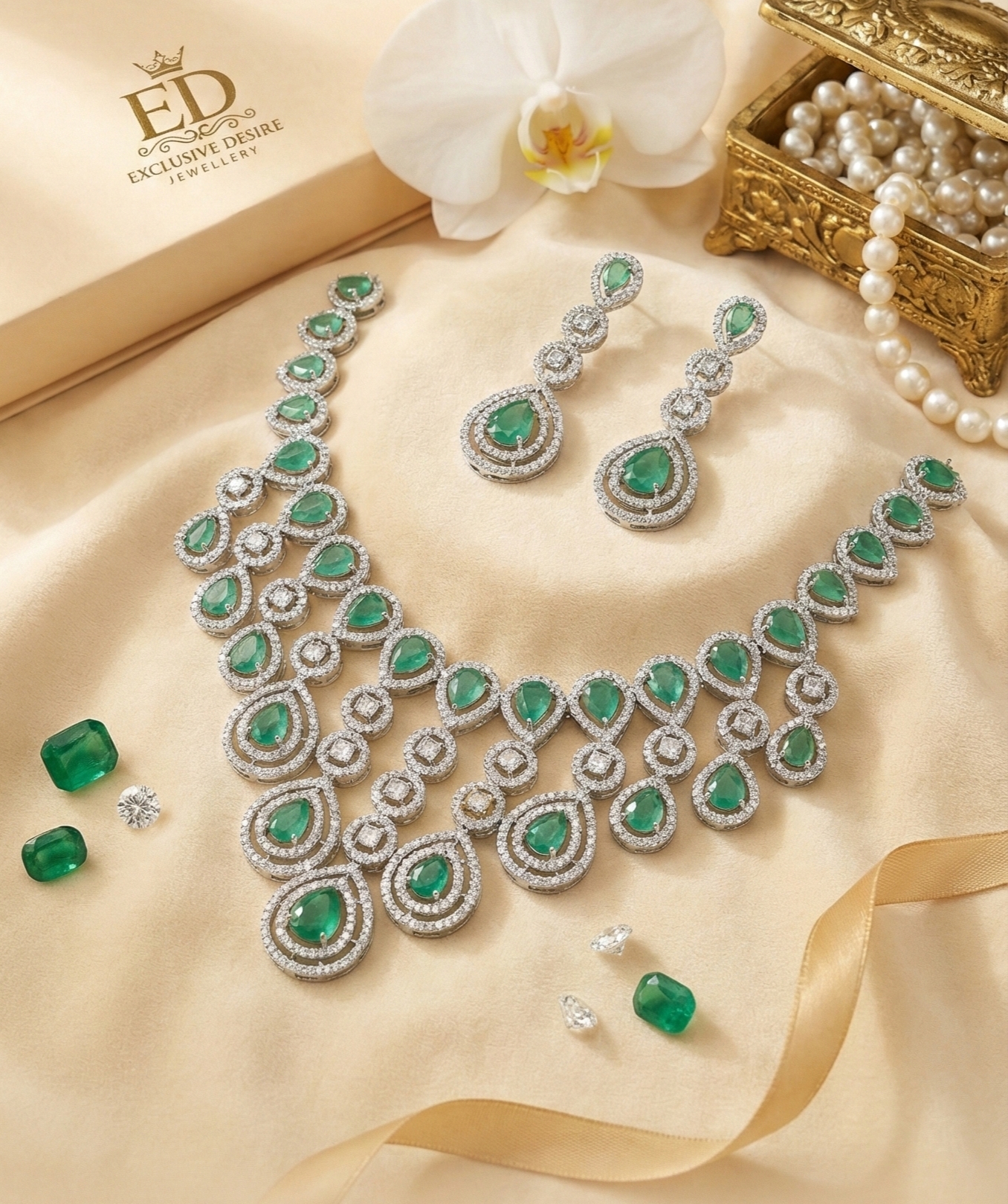 Elegant Sapphire and Amrican Diamond Necklace Set