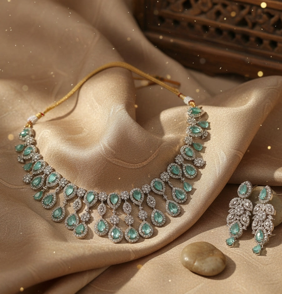 Emerald Mist CZ Necklace Set – Luxury Teardrop Diamond Design