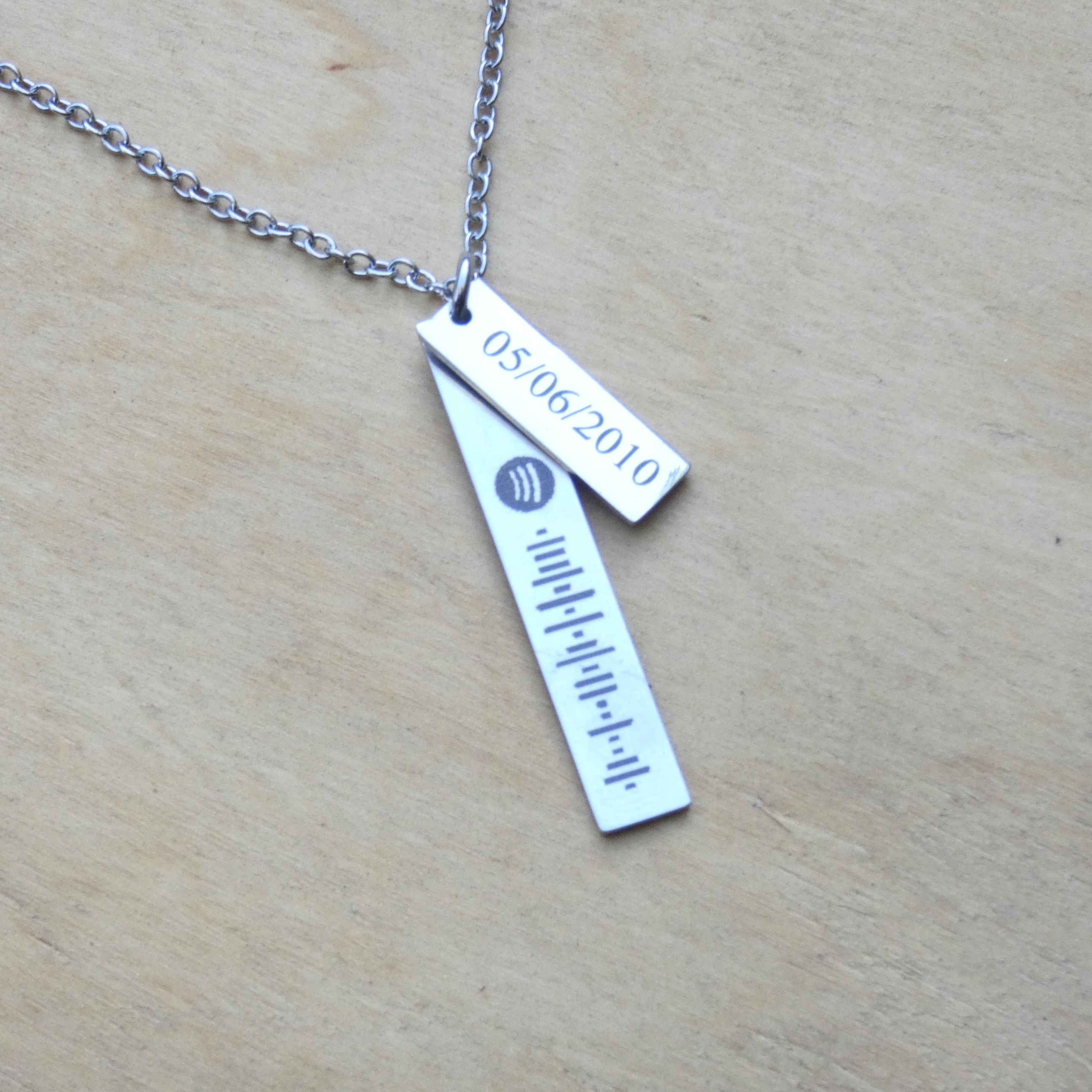 Collar con 2 dijes "barrita"