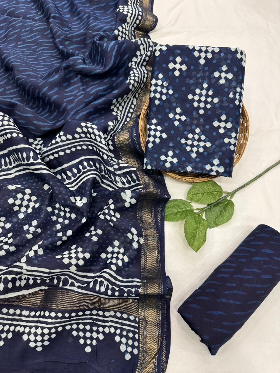 Exclusive maheshwari silk suit set with santoon pajama and pure maheshwari silk dupatta @2200+shipping 