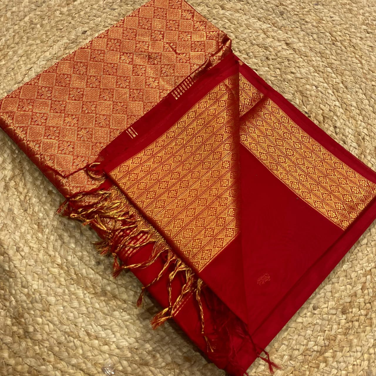 Maheshwari handloom Rich weaving diamond pallu saree 5000/- + Shipping