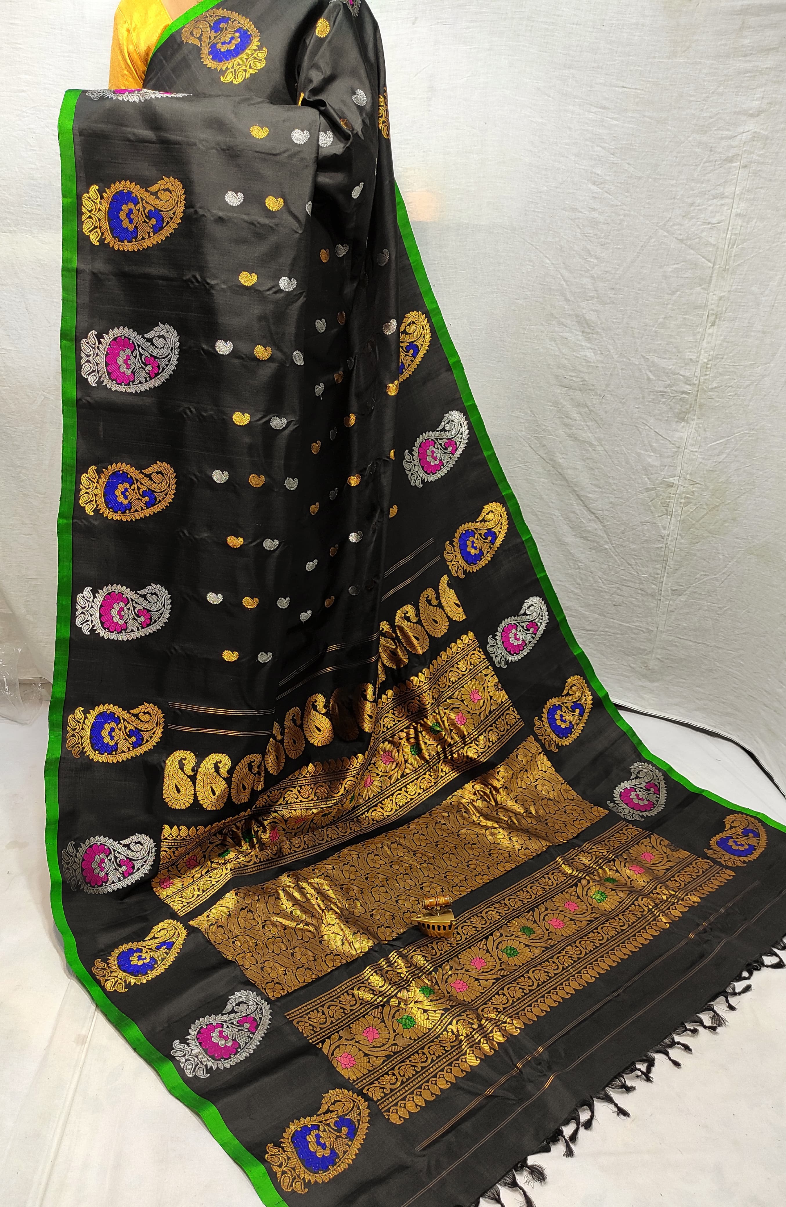 Handmade Gadwal Pure Silk Paithani with Fancy Pallu and Contrast Blouse 28999/- + Shipping