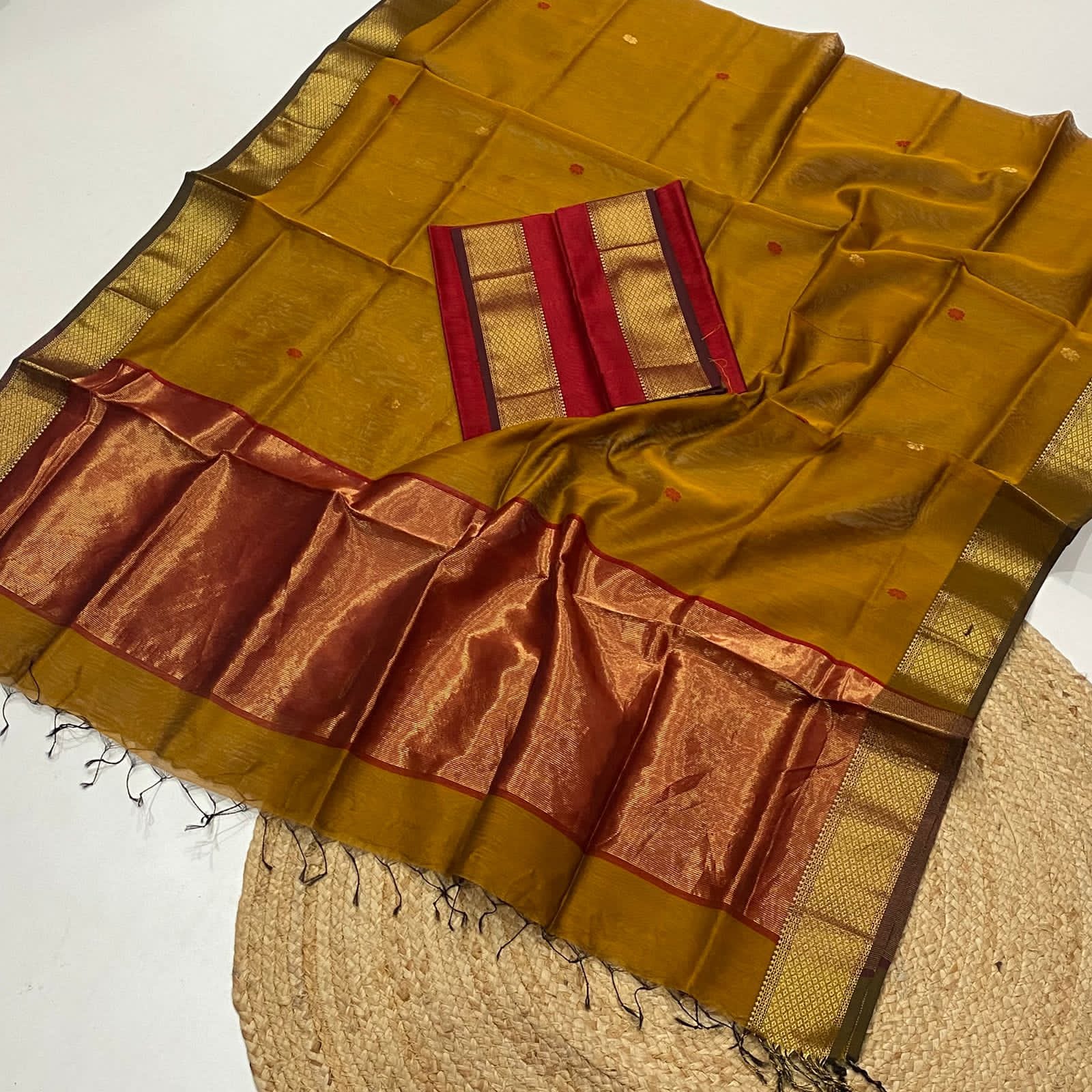 Elegant Maheshwari Handloom butti dupatta 2 Piece dress  material 3250/- = Shipping