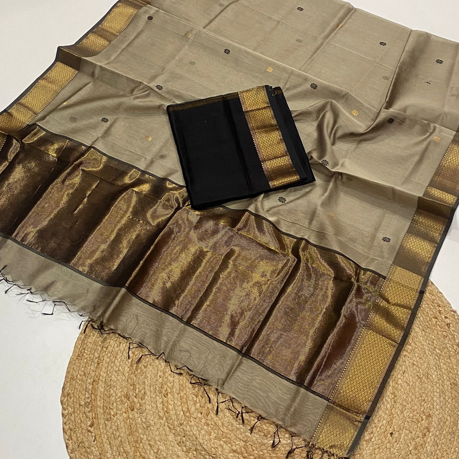 Elegant Maheshwari Handloom butti dupatta 2 Piece dress  material 3250/- = Shipping