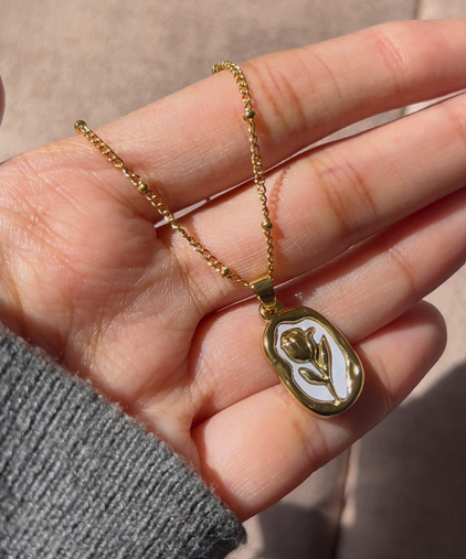 Gold Floral Pendant Necklace