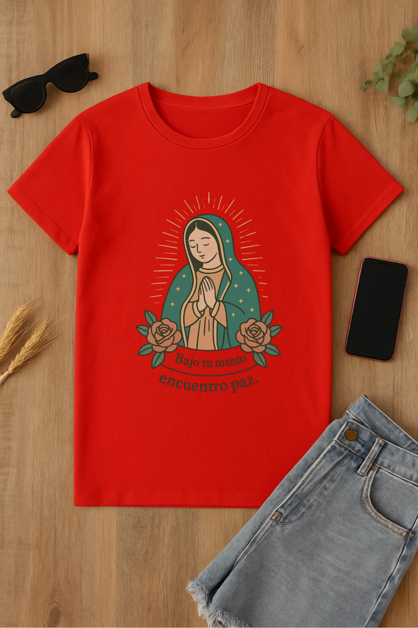 Camiseta roja con estampado religioso