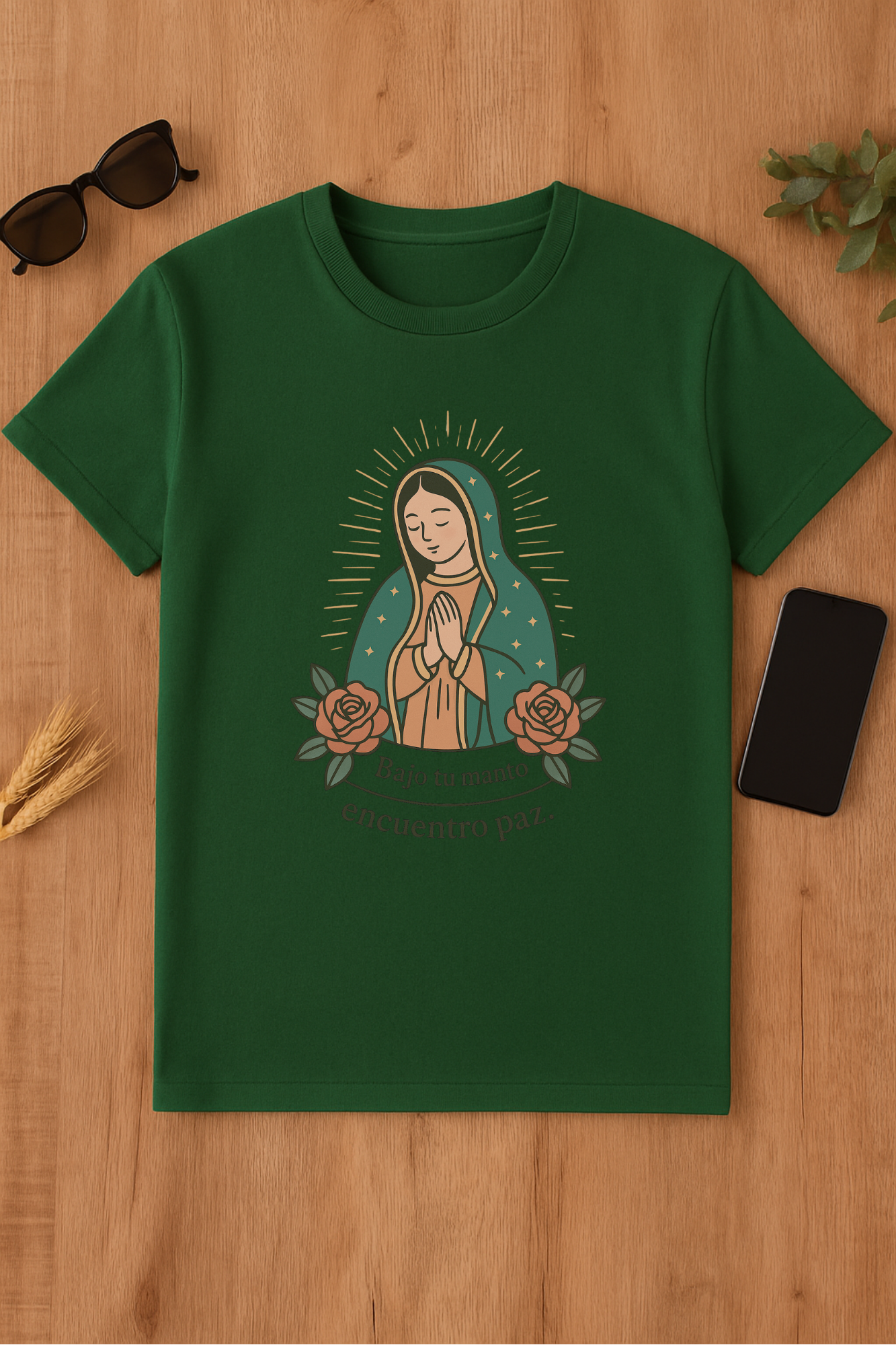 Camiseta verde con diseño religioso