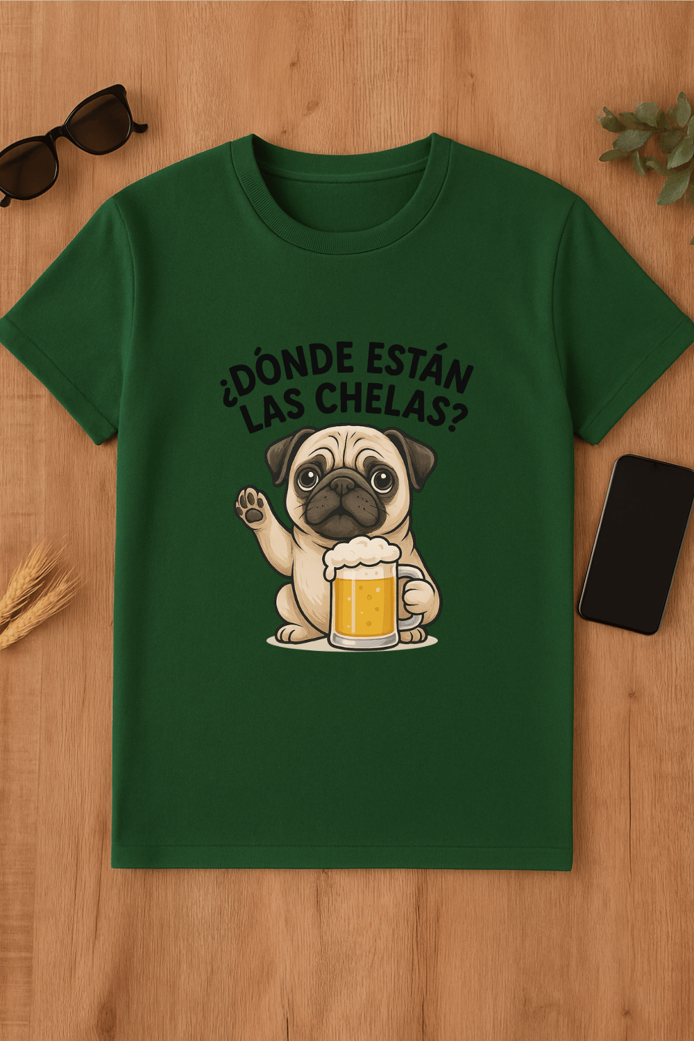 Camiseta verde con diseño de pug y cerveza