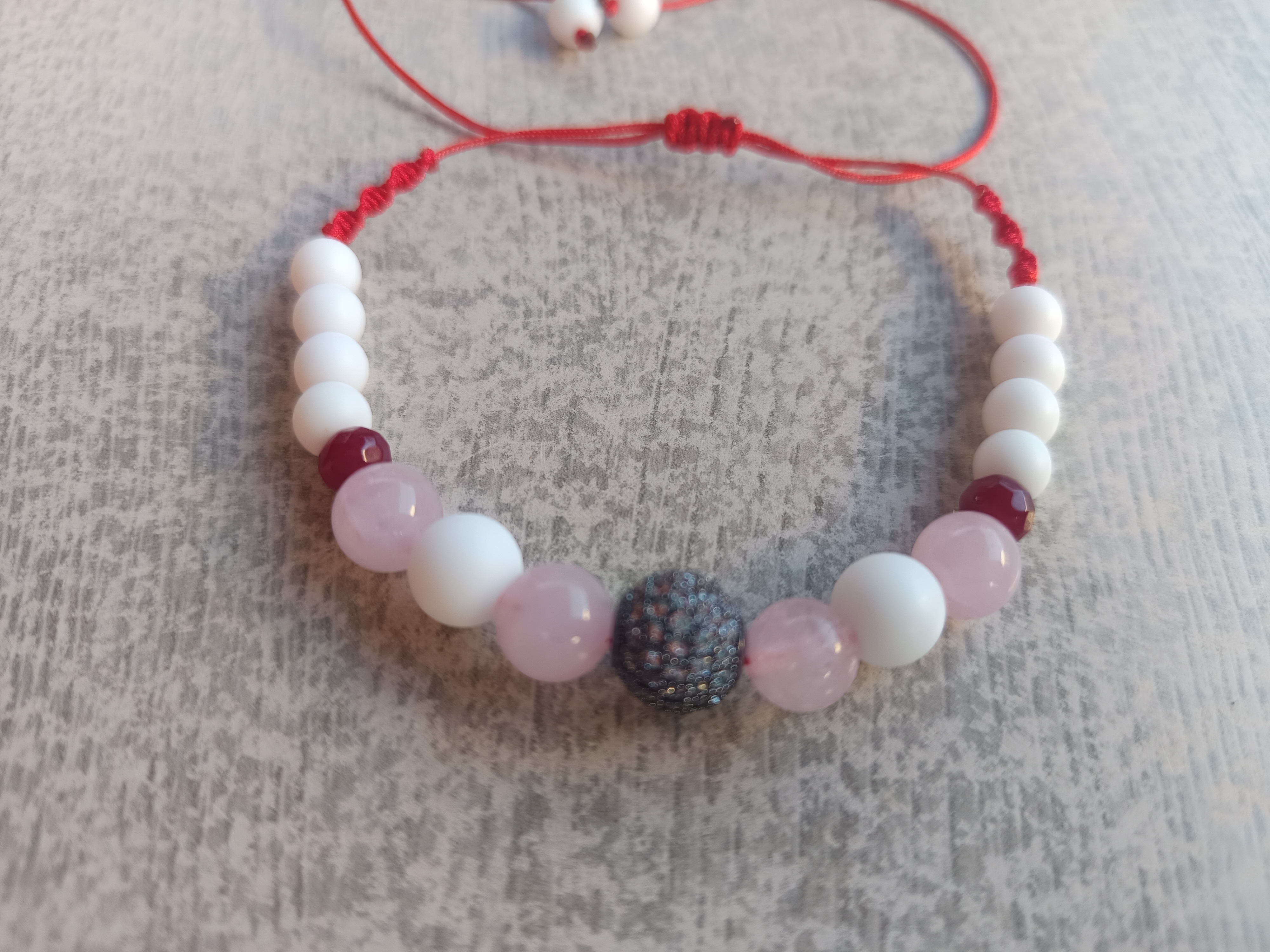 Brățară Lumina Cristalelor – Talisman cu Cuarț Roz și Agate 