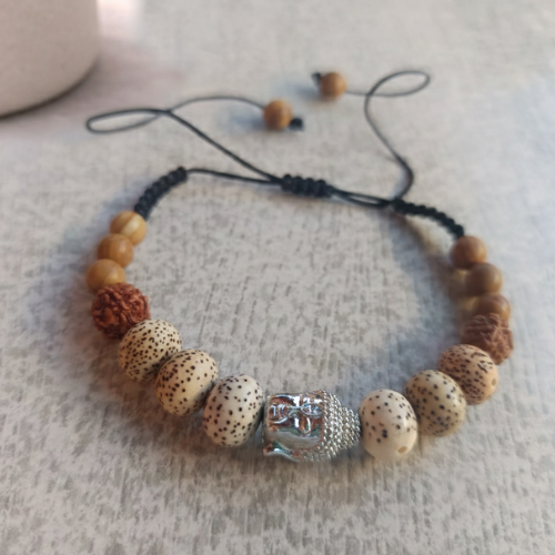 Brățară Echilibru Spiritual – Talisman cu Buddha, Semințe de Lotus și Rudraksha
