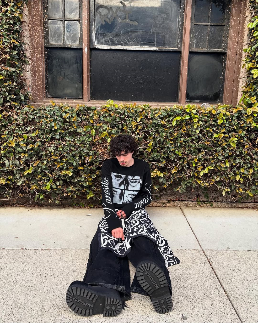 Y2K Retro Letter Print Dark Style Street Punk Long-Sleeve Shirt