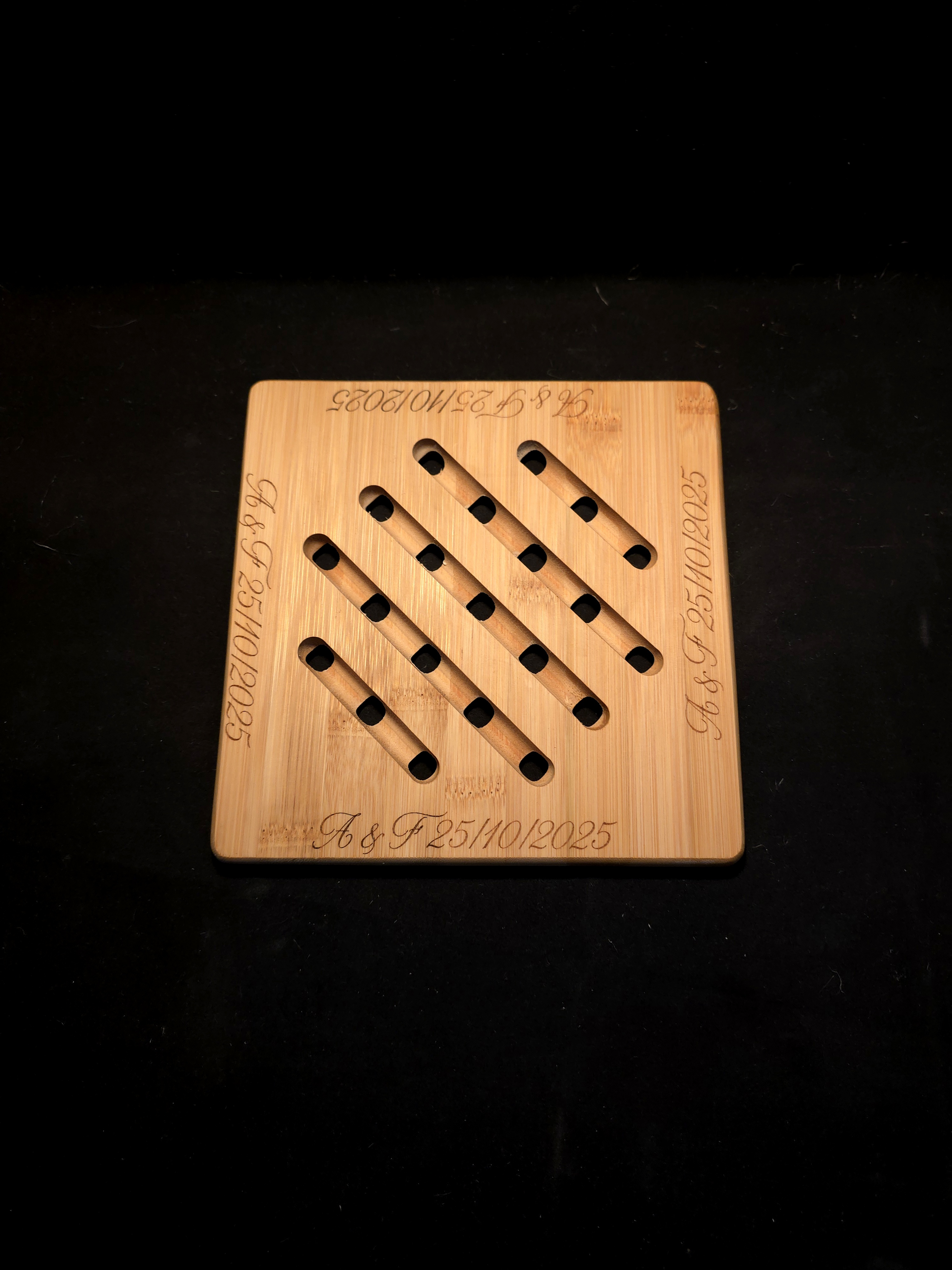 Base de quentes personalizado em bambu