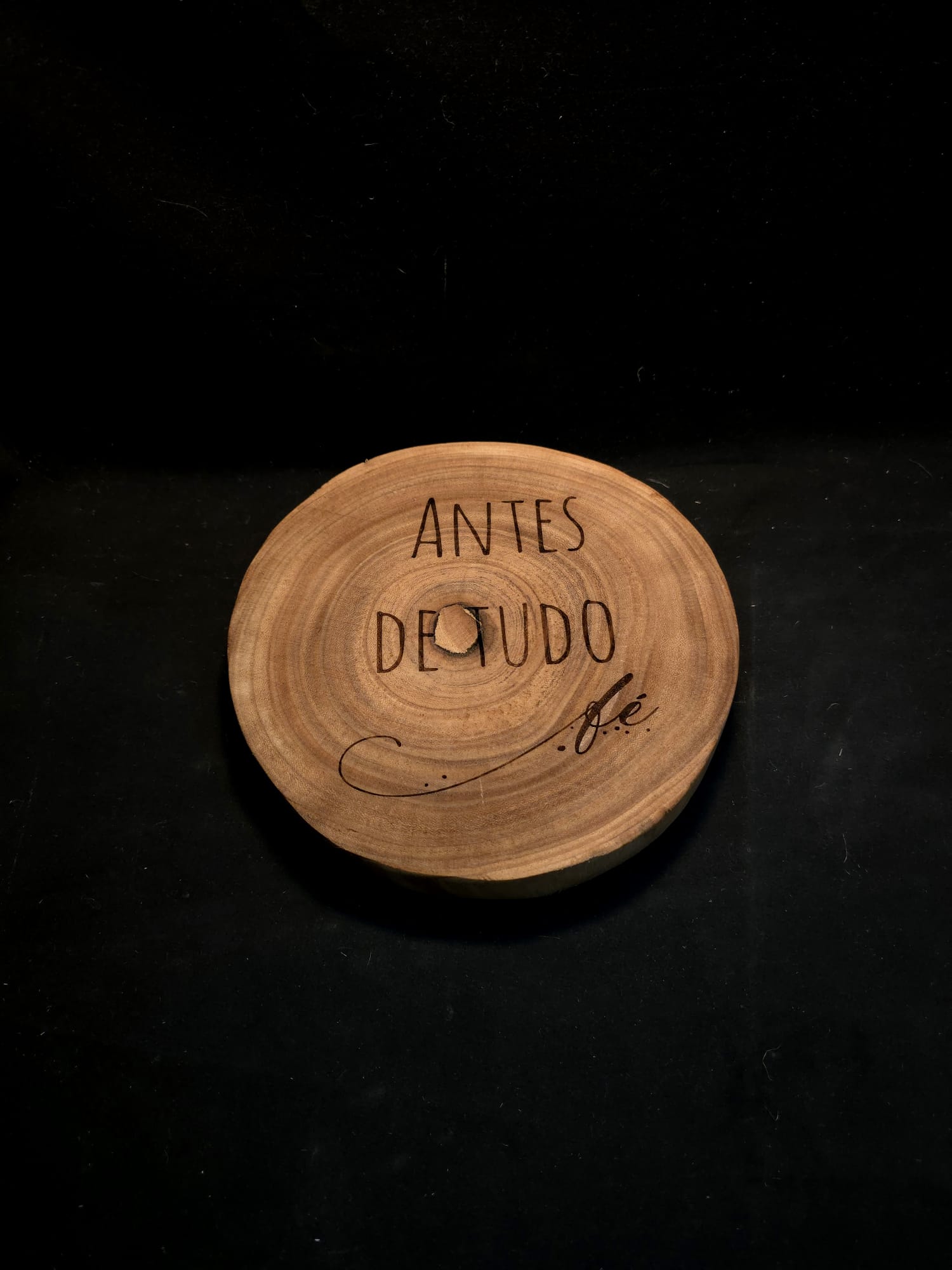 Base de madeira personalizada