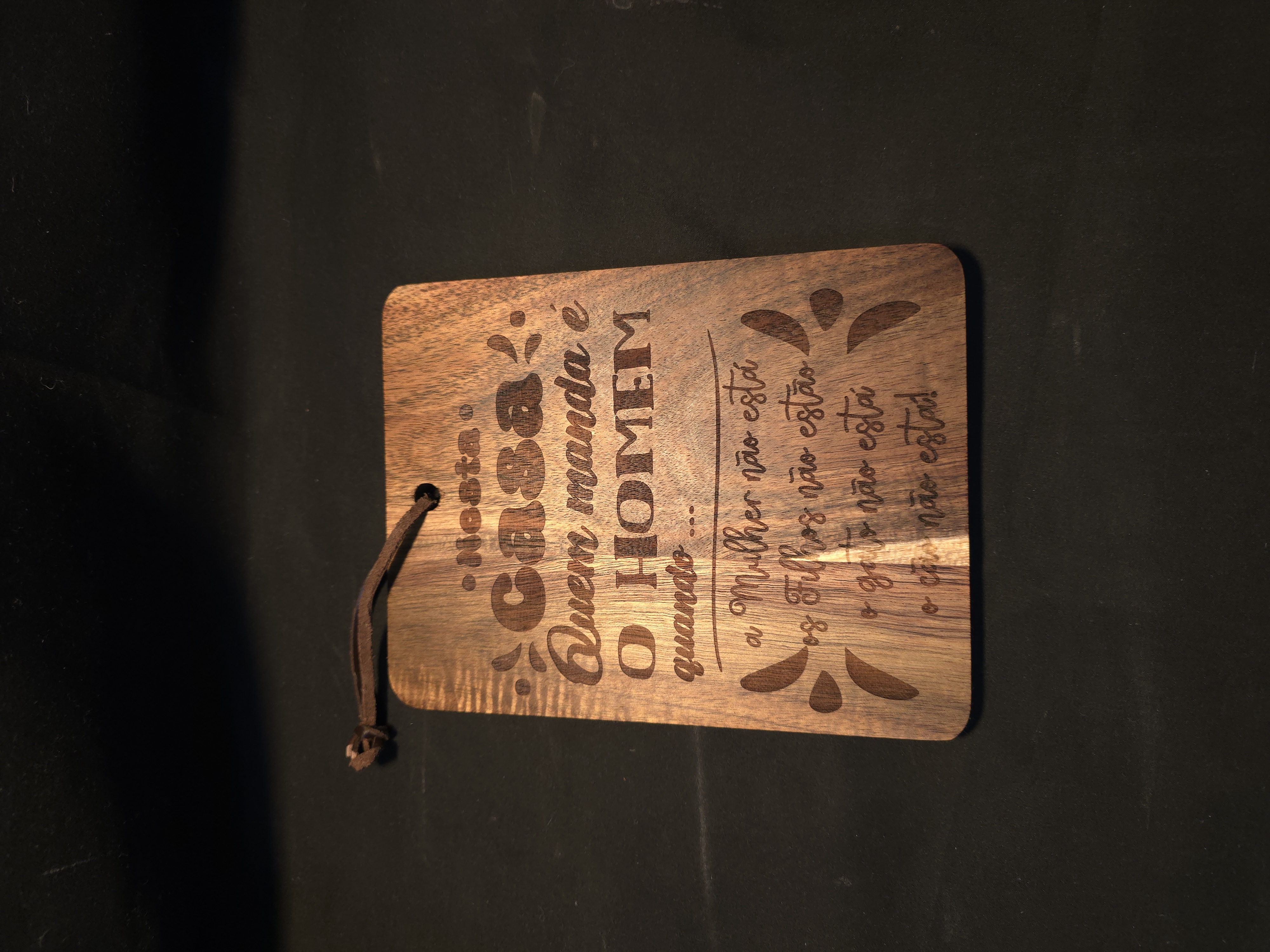 Tábua de serviço em acácia