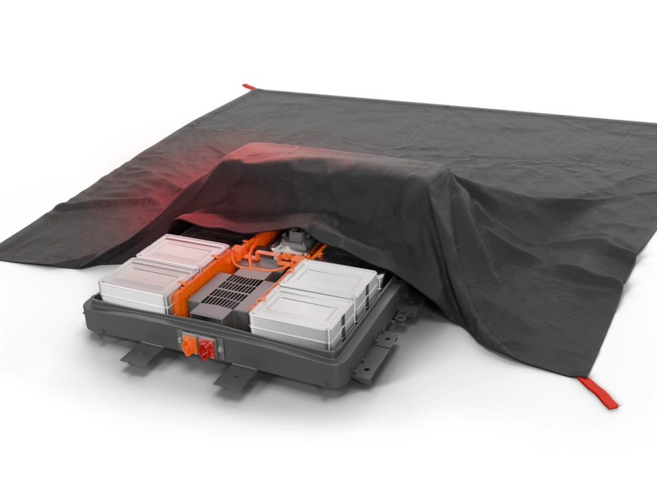BRIDGEHILL - LITHIUM BATTERY FIRE BLANKET S - 5.9 x 5.9 ft. | ± 1,8 x 1,8 m