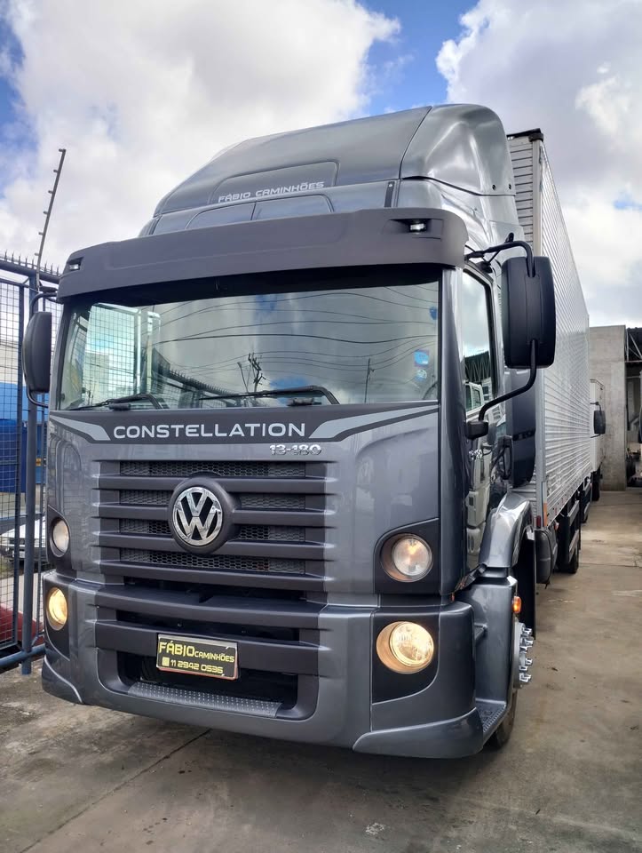VW Constellation 13.180