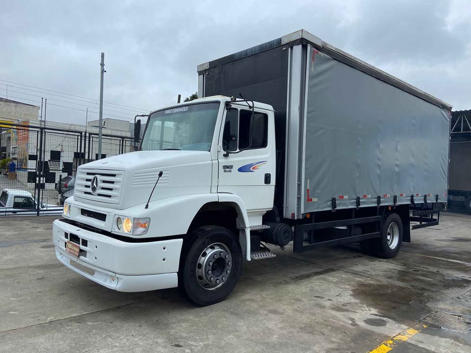 Mercedes-Benz l 1218