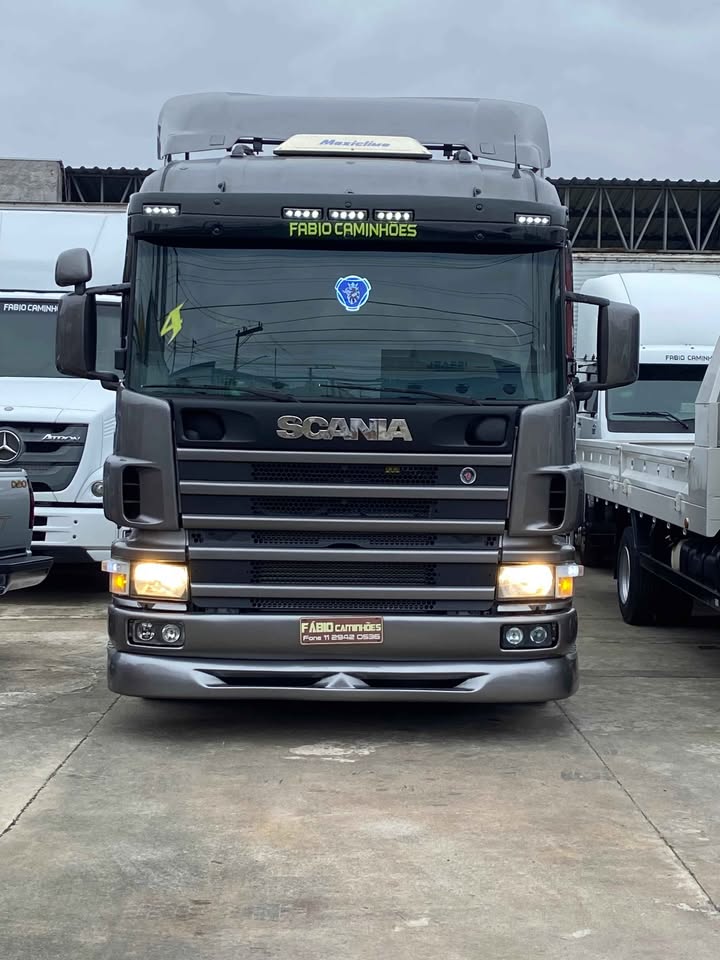 Caminhão Scania P330