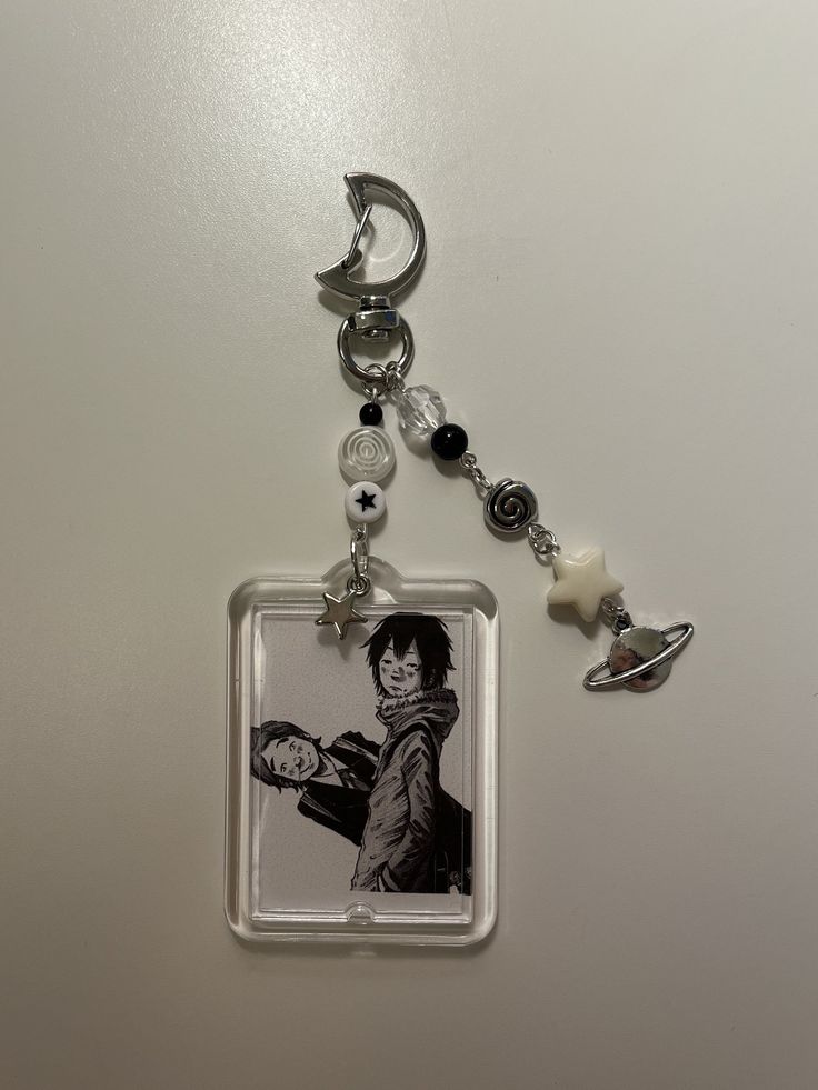 Llaveros en marco acrílico