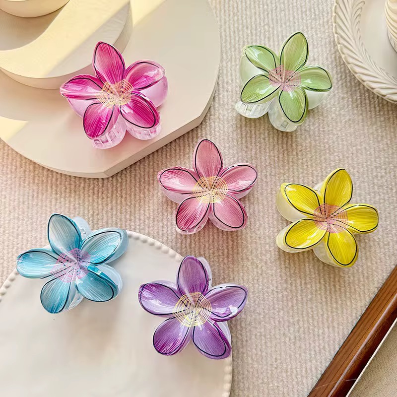 Essence Sun Flower Hair Clip