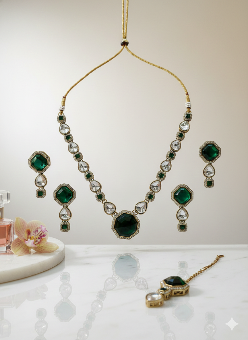 Elegant Dark Green and Crystal Jewelry Set