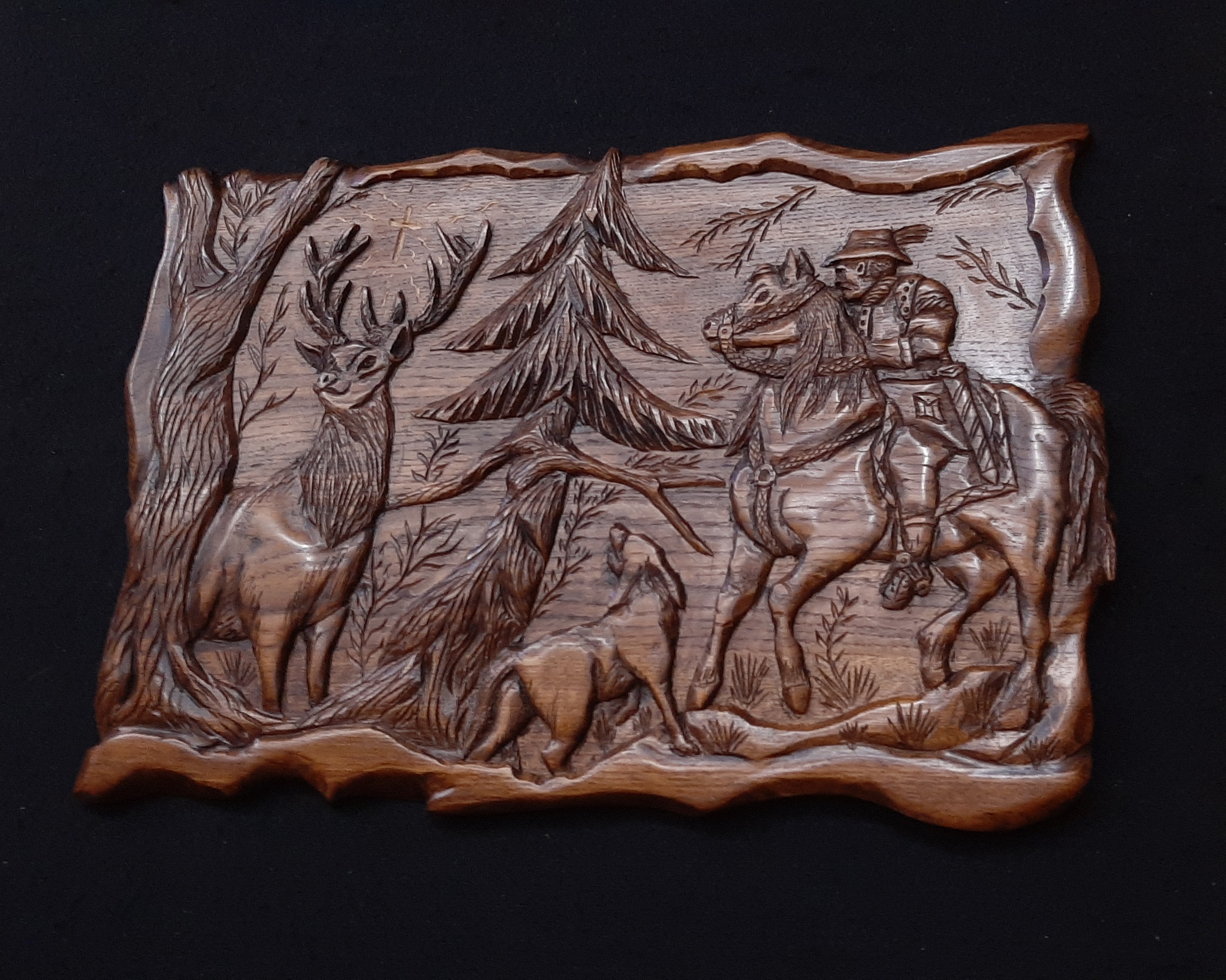 Płaskorzeźba Św. Hubert na koniu.