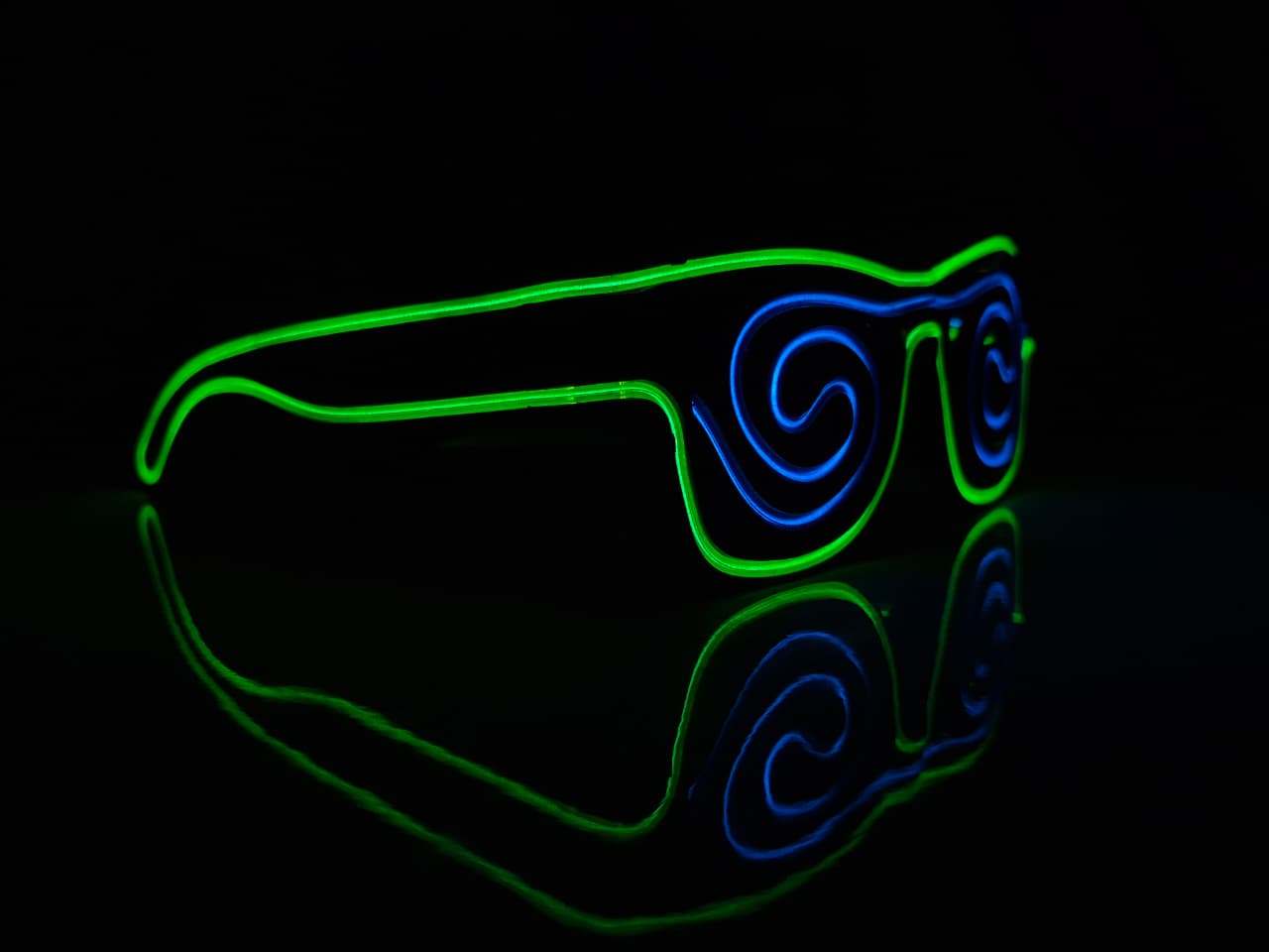 LED Neon Spiral Party Glasses