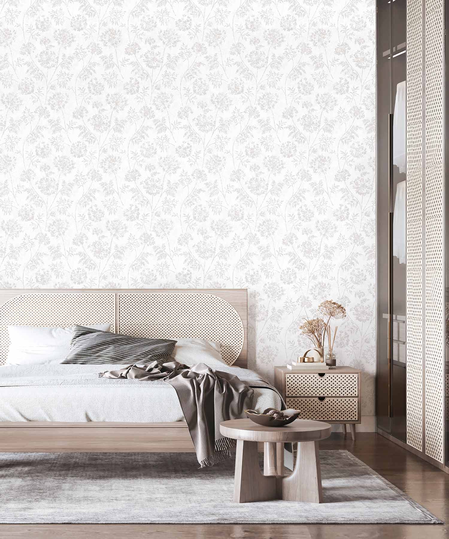 Elegant Floral Wallpaper