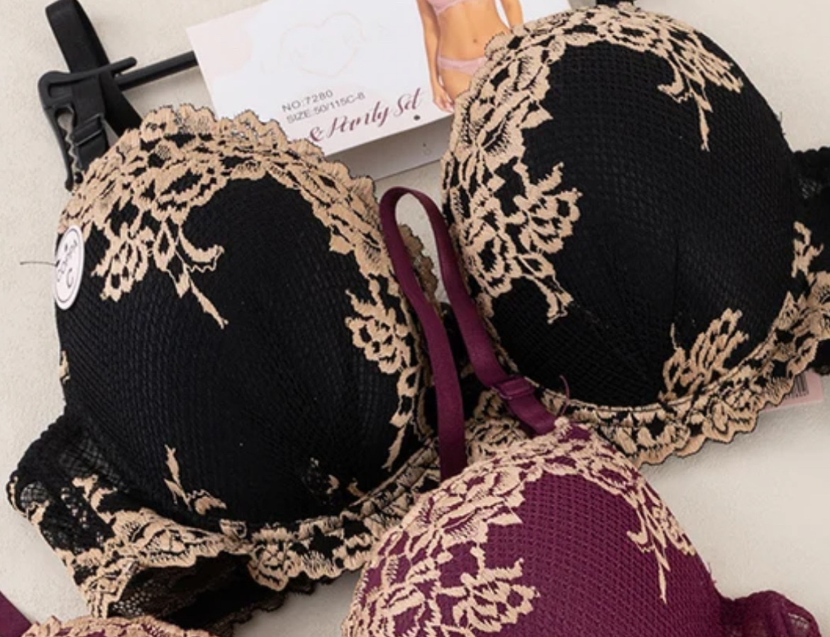 Ensemble de lingerie en dentelle