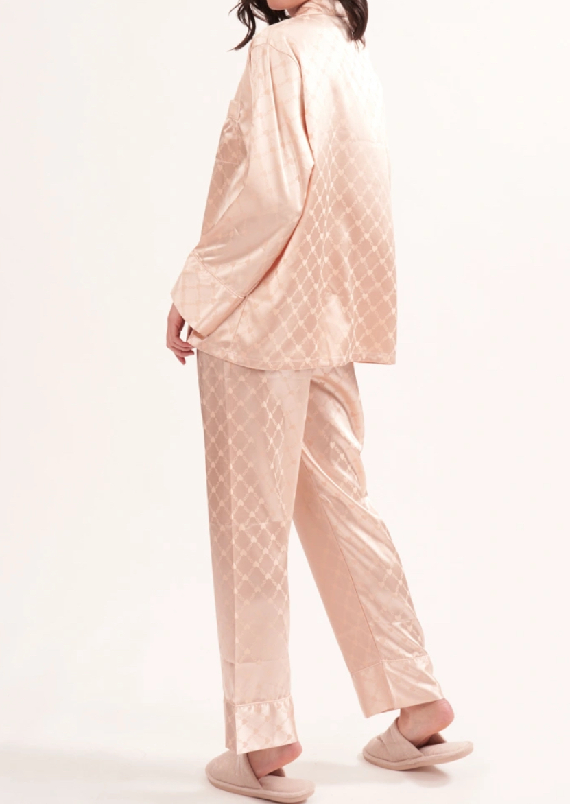 Pyjama en satin Nude