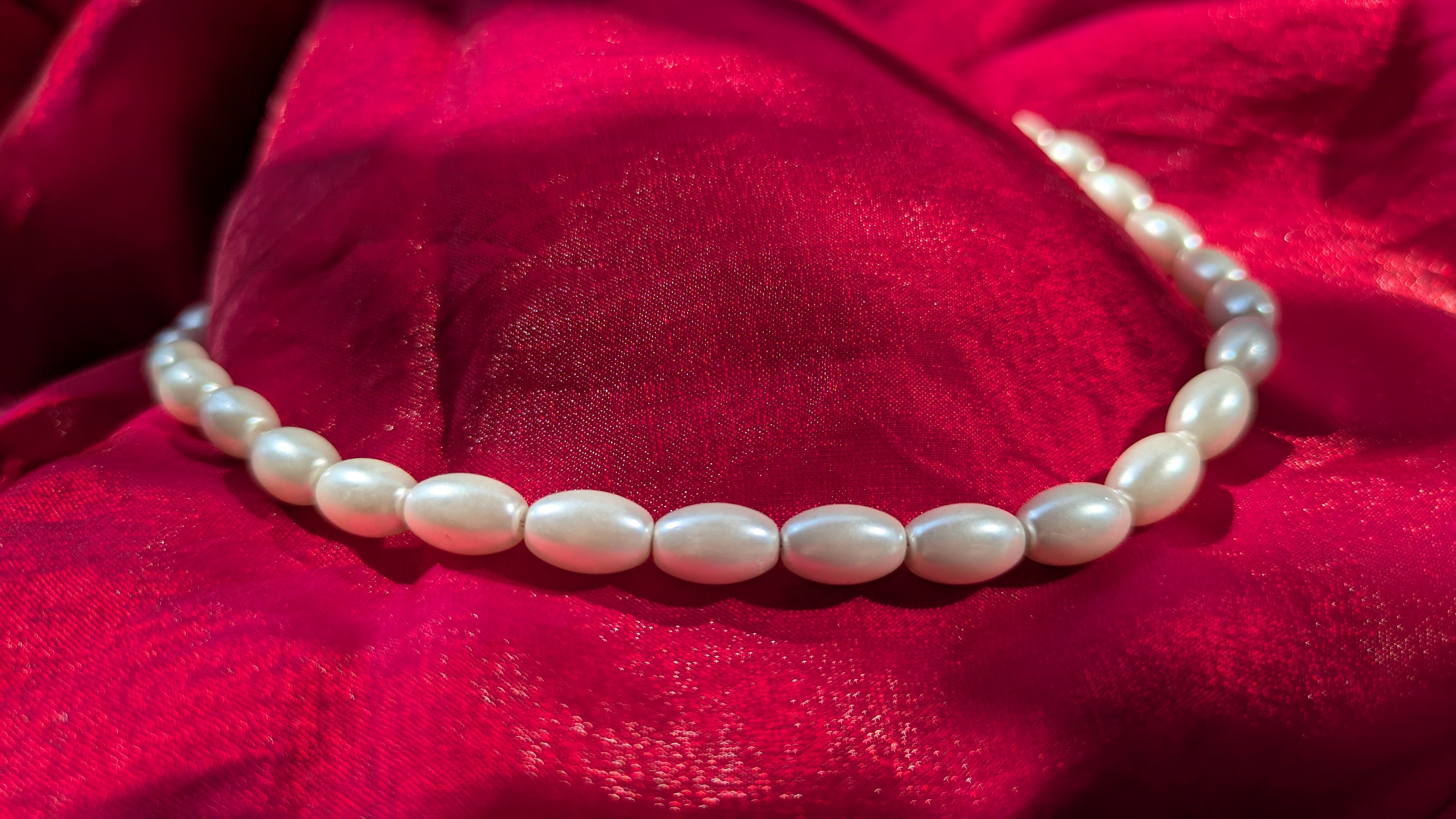 Elegant Pearl Necklace