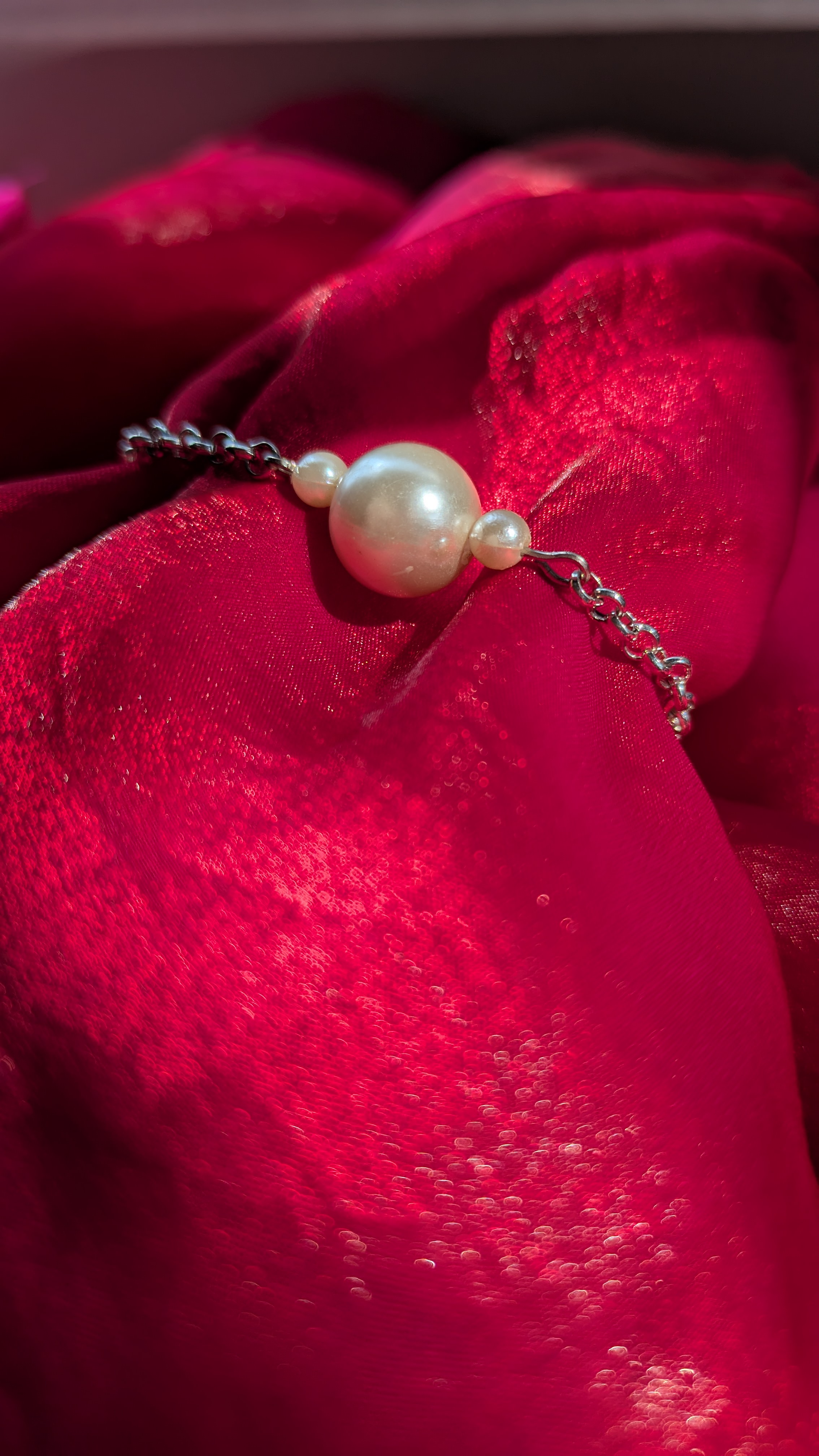 Elegant Pearl Bracelet