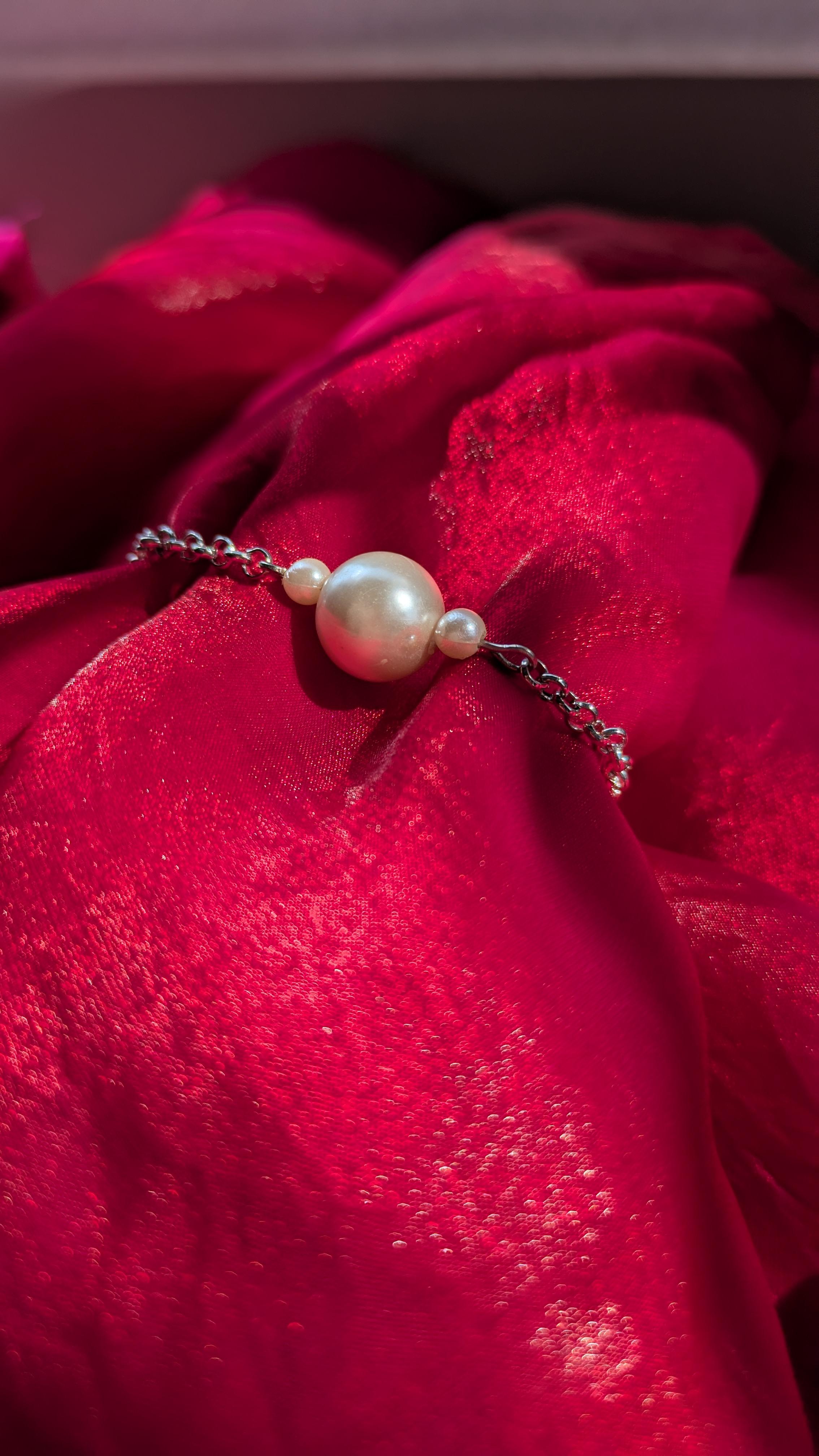 Elegant Pearl Bracelet