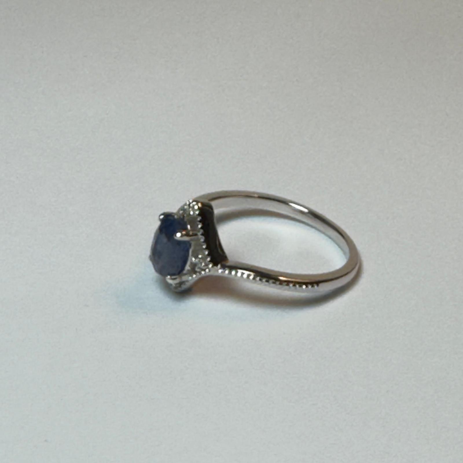 Elegant Sapphire Ring