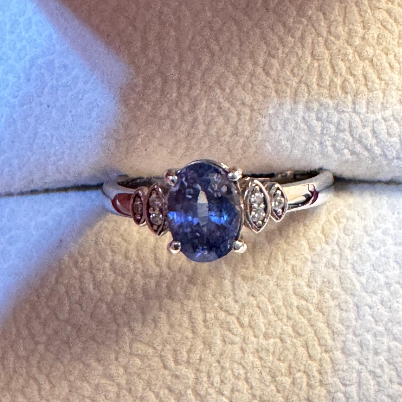  Sapphire in Silver Ring