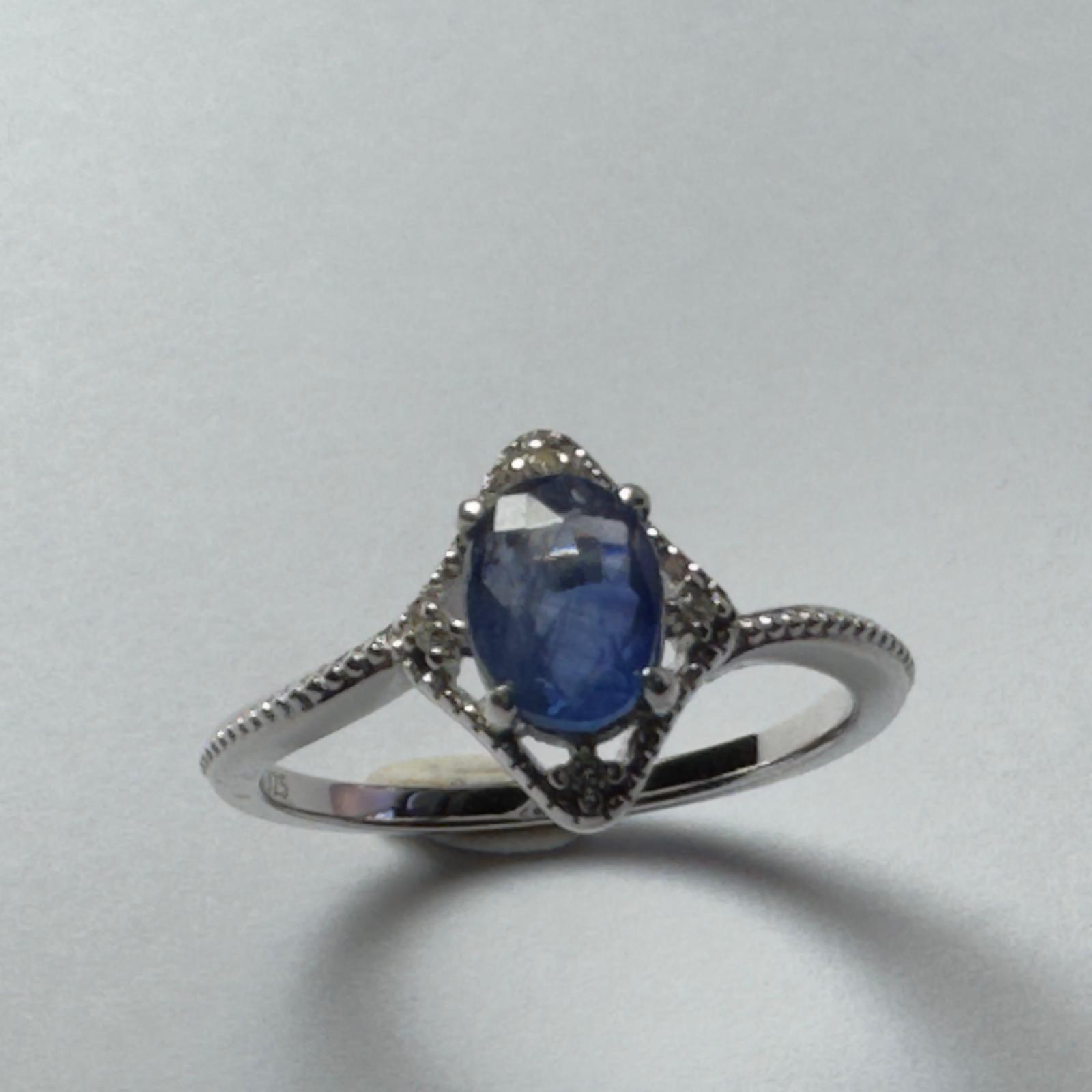 Elegant Sapphire Ring