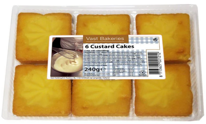 6 Custard Cakes