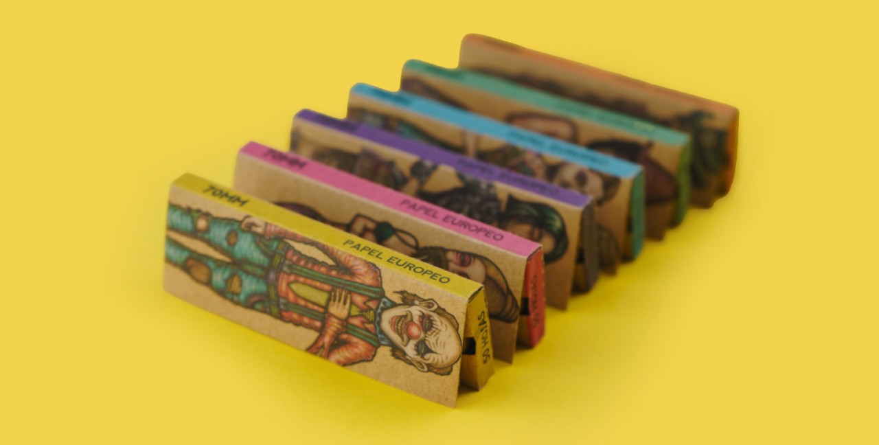 Hojillas 1/4 Lion Rolling Circus Brown