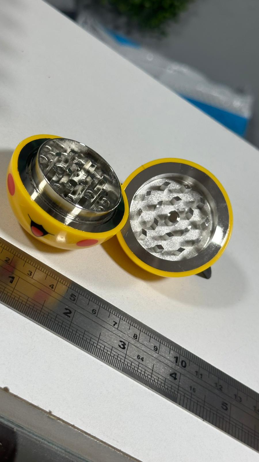 Grinder Pikachu 3 Partes – 55mm 