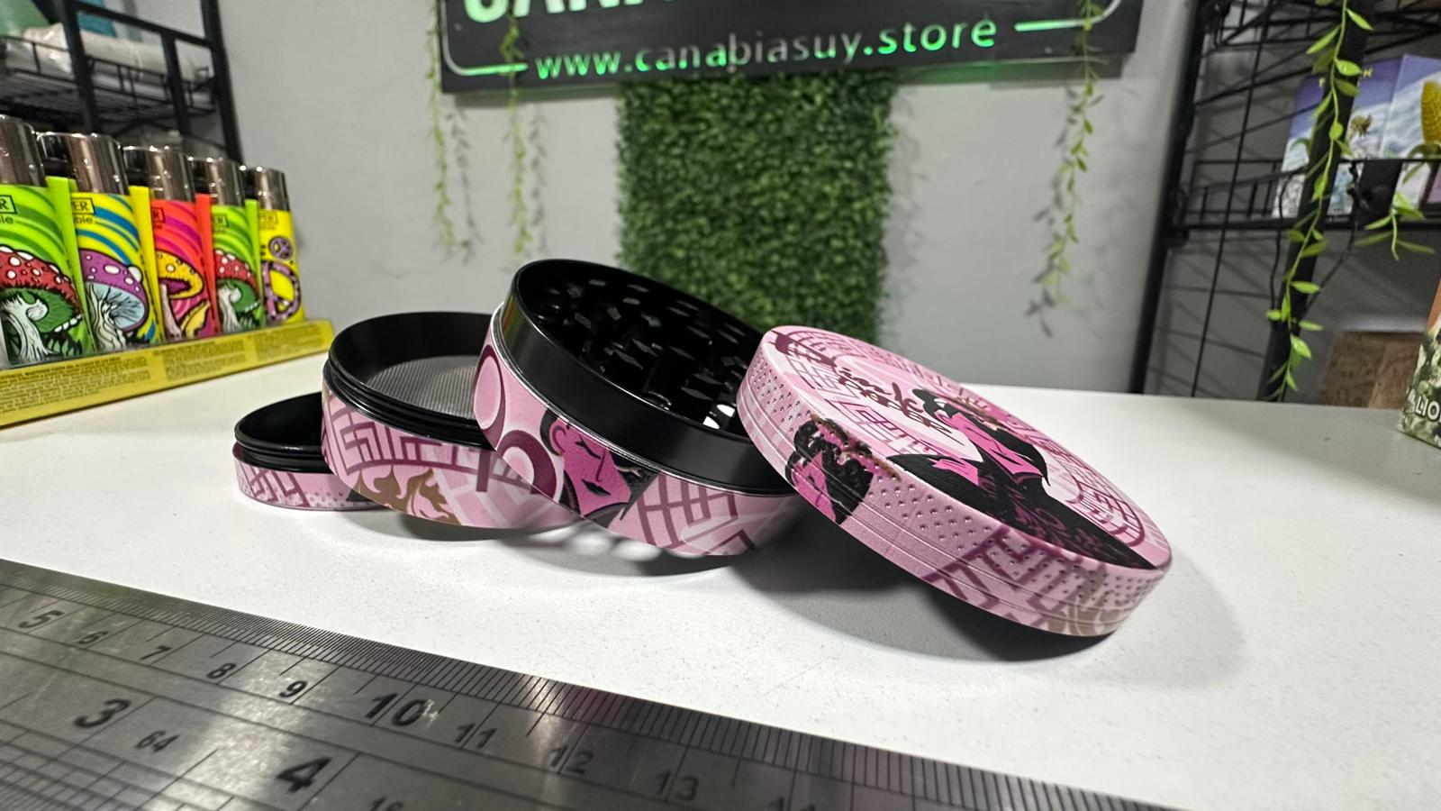  Grinder metálico Moon 4 Partes