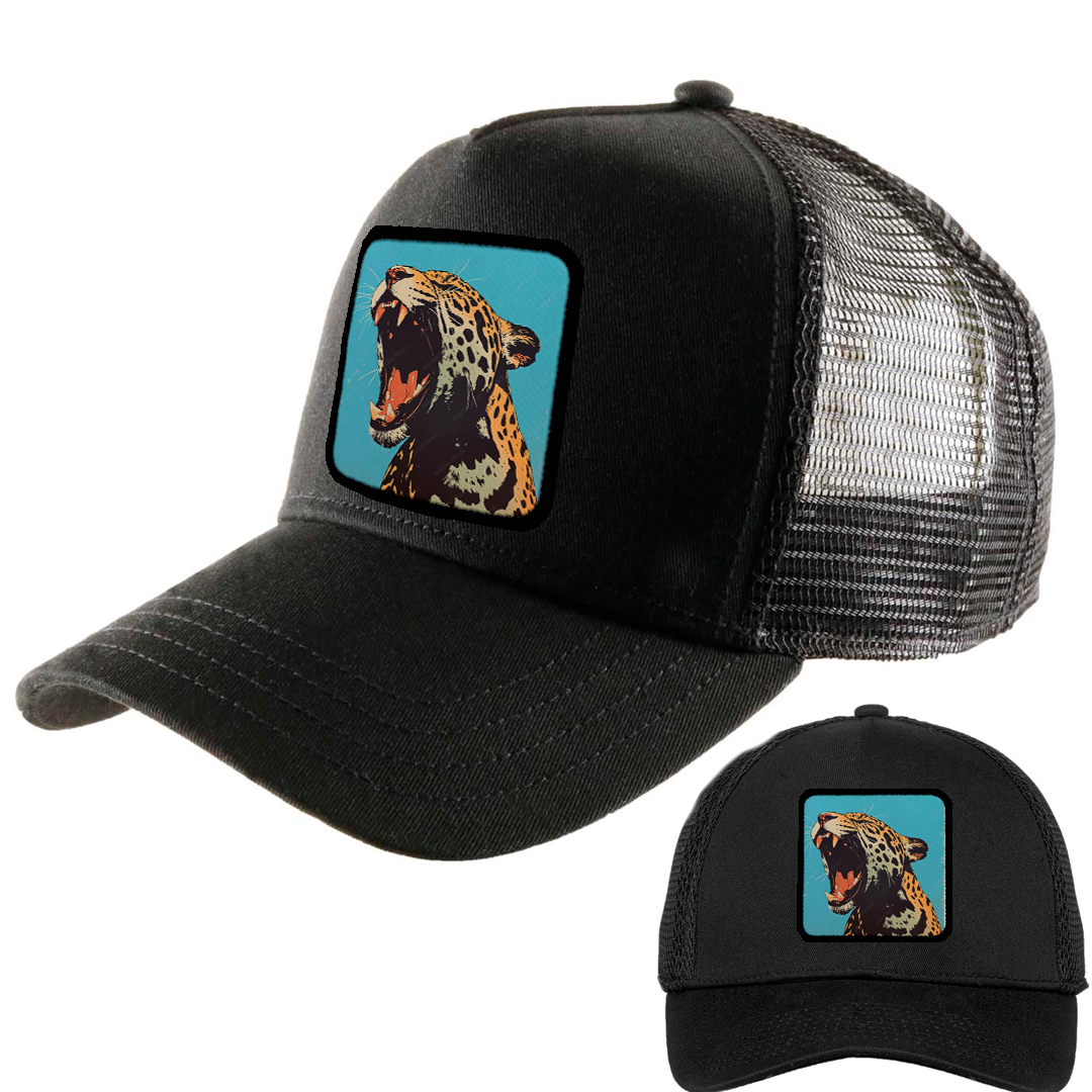 Gorra negra con estampado de jaguar