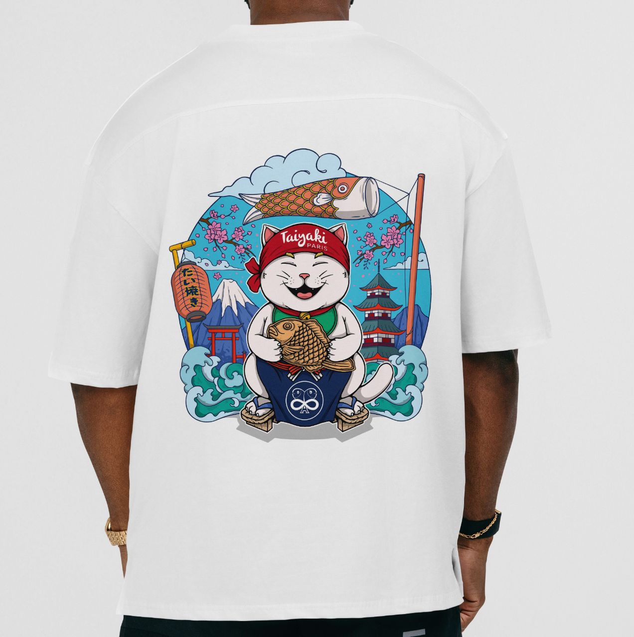 Japanese Lucky Cat Graphic T-shirt