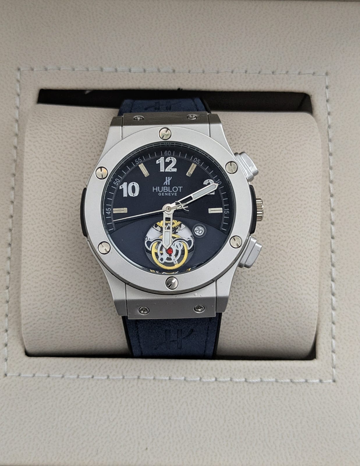 Hublot Skeleton Dial with Date - Silicon Strap & Master Lock