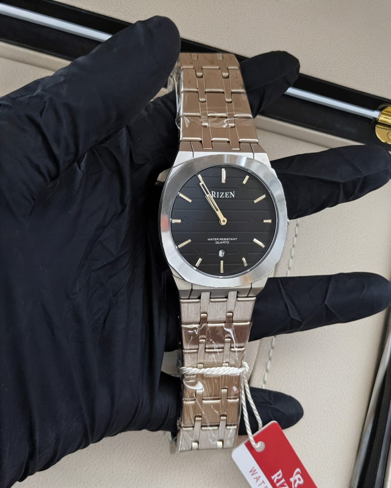 Rizen Original Men`s Stainless Steel Chain Watch with Master Lock