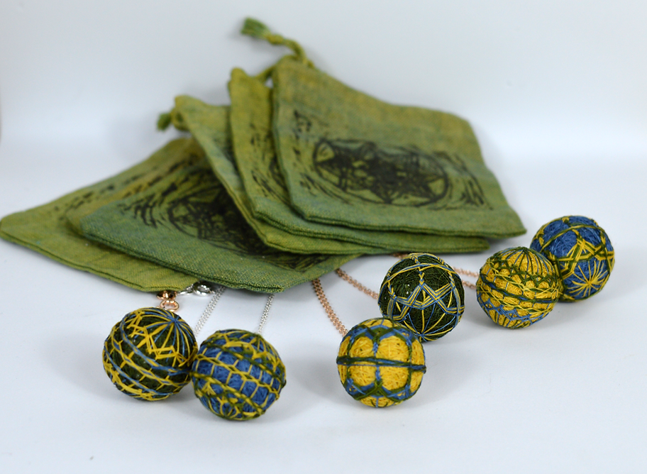 botanical ball necklace / indigo - ko-ke (苔) collection