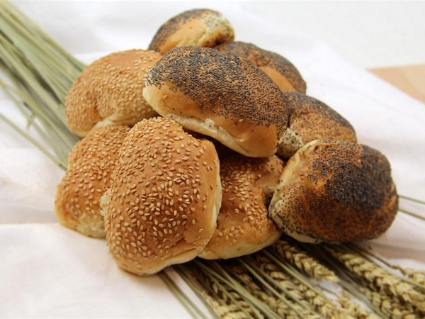 Minibrötchen mit Körnerdekor (10 Stück)