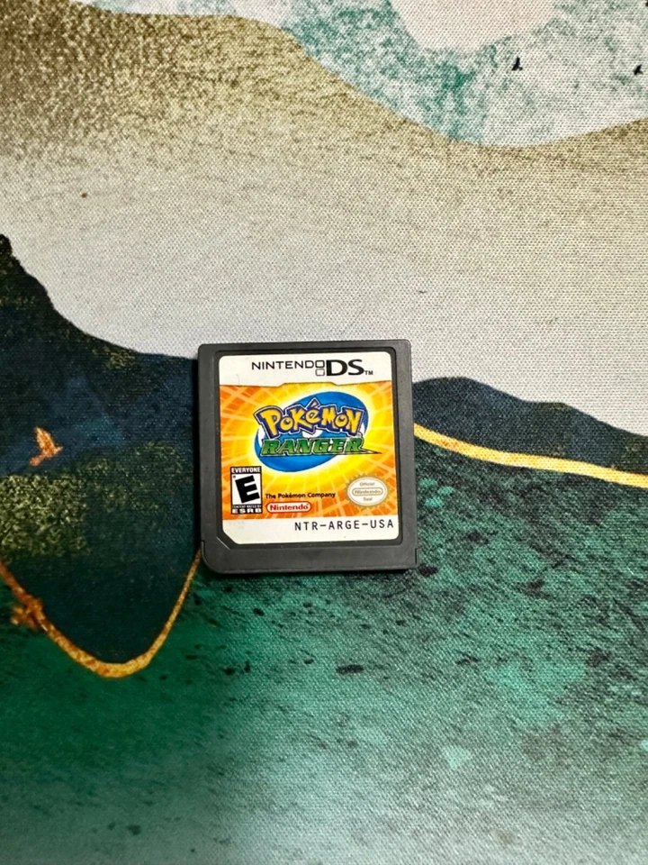 Pokémon HeartGold Version Nintendo DS Game Cartridge