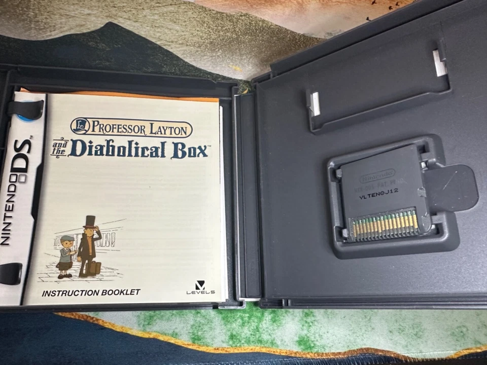 Professor Layton and the Diabolical Box (Nintendo DS)